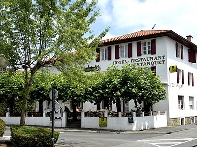 Reservation d'hotel à Urt