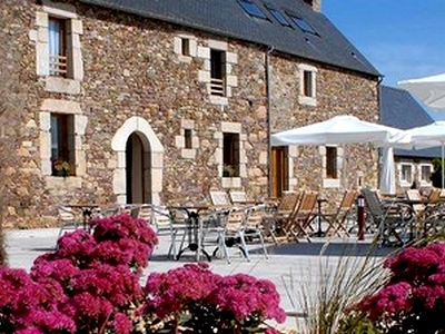 Reservation d'hotel à Quemper-Guézennec