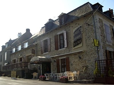 Reservation d'hotel à Saint-Chély-d'Aubrac