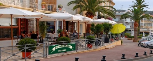 Reservation d'hotel à Carqueiranne