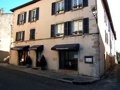 Reservation d'hotel à Saint-Amour