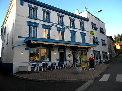Reservation d'hotel à Violay