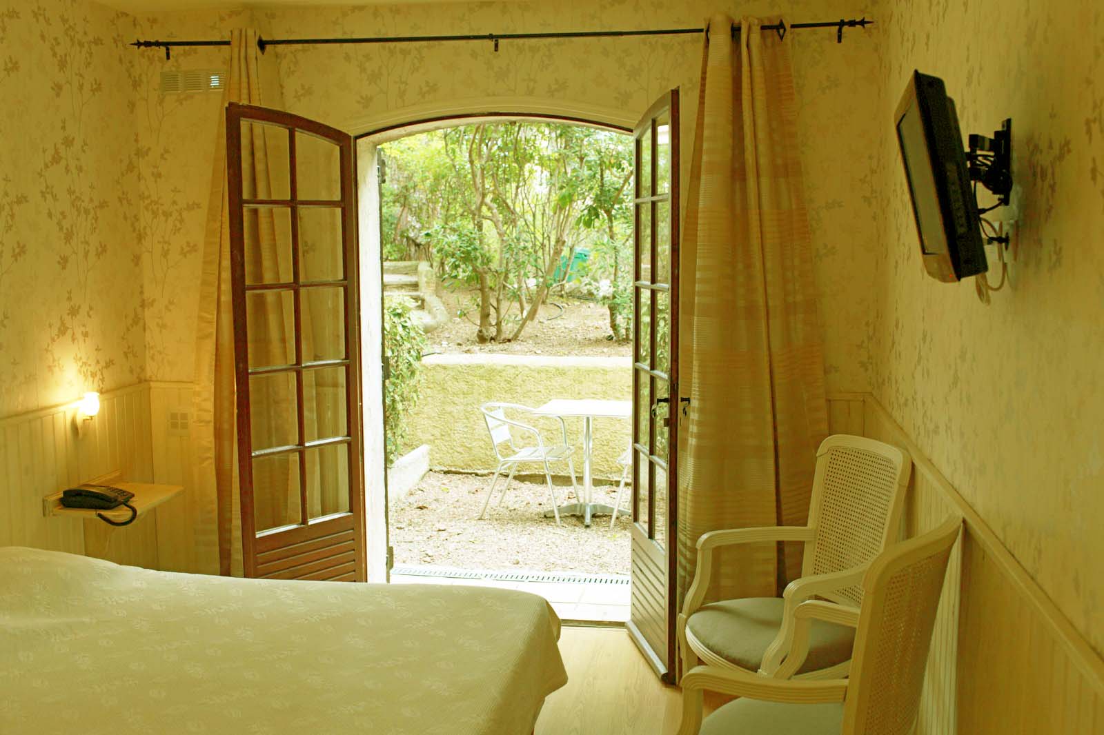 Reservation d'hotel à Saint-Raphaël