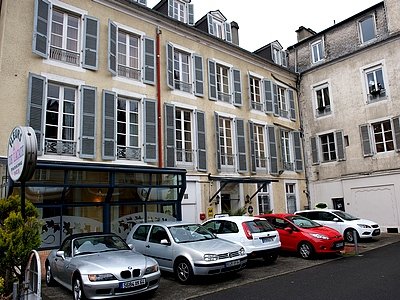 Reservation d'hotel à Pau