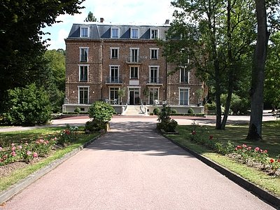 Reservation d'hotel à Milon-la-Chapelle