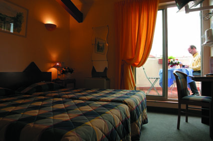 Reservation d'hotel à Nîmes