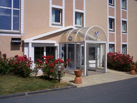 Reservation d'hotel à Saintes