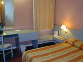 Reservation d'hotel à Saint-Saturnin