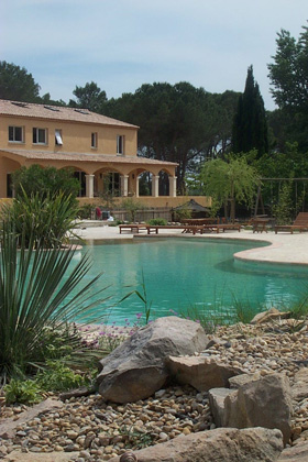 Reservation d'hotel à Aubais