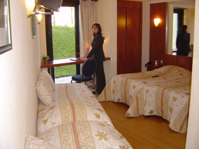 Reservation d'hotel à Neuville-en-Ferrain