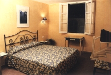Reservation d'hotel à Arles