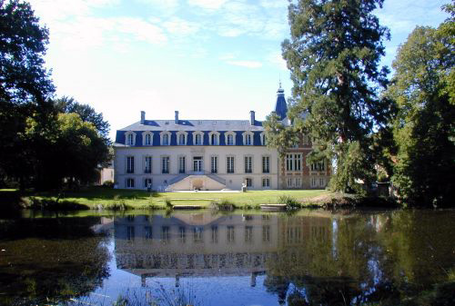 Reservation d'hotel à Flacey