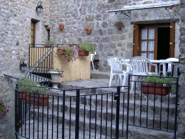 Reservation d'hotel à Antraigues Sur Volane