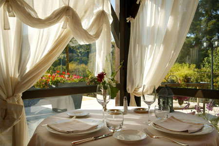 Reservation d'hotel à Sireuil