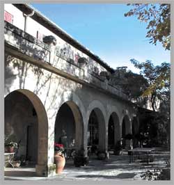 Reservation d'hotel à Aimargues