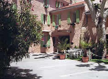 Reservation d'hotel à Orange