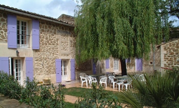 Reservation d'hotel à Grillon