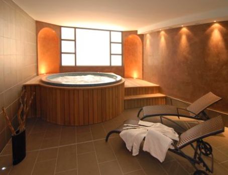 Reservation d'hotel à Annecy