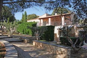 Reservation d'hotel à Gordes