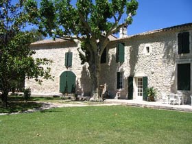 Reservation d'hotel à Nîmes