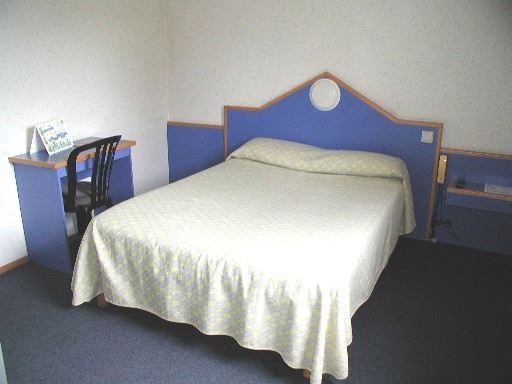 Reservation d'hotel à Villebarou