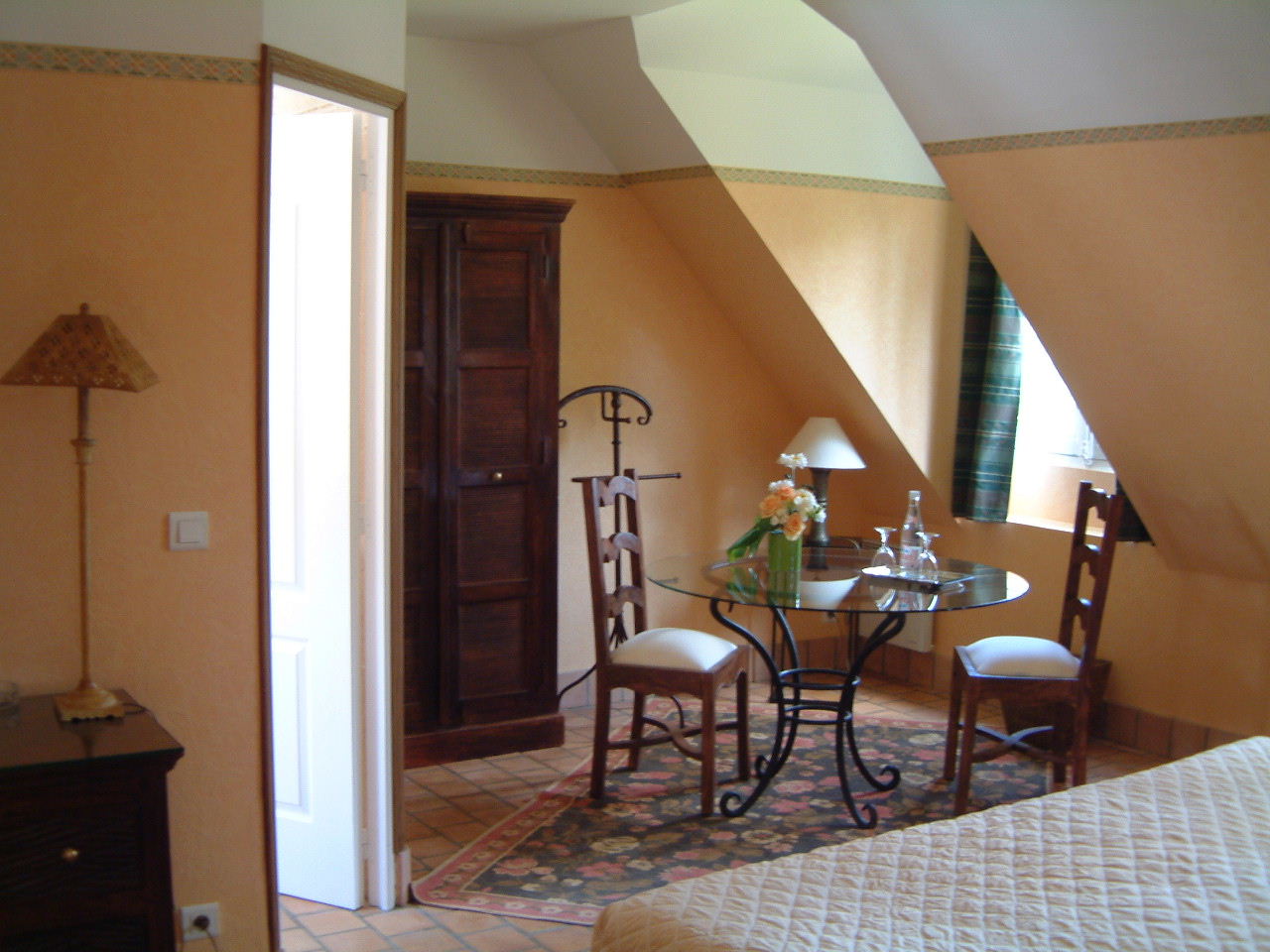 Reservation d'hotel à Cernay-la-Ville
