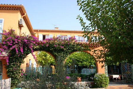 Reservation d'hotel à Roquebrune-sur Argens