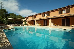 Reservation d'hotel à Trans-en-Provence