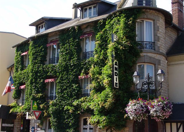 Reservation d'hotel à Bagnoles-de-l'Orne