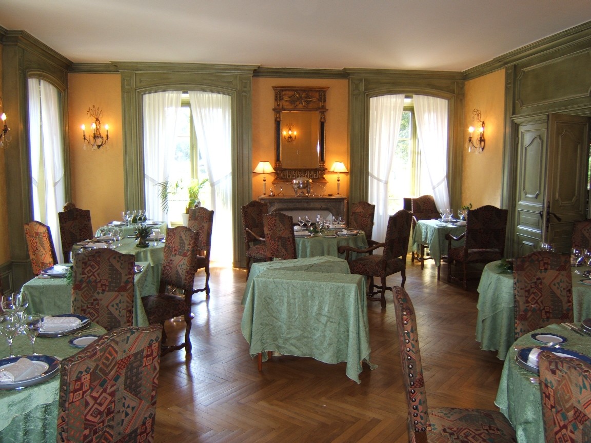 Reservation d'hotel à Pérignat-lès-Sarliève