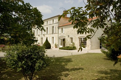 Reservation d'hotel à Tonnay-Boutonne