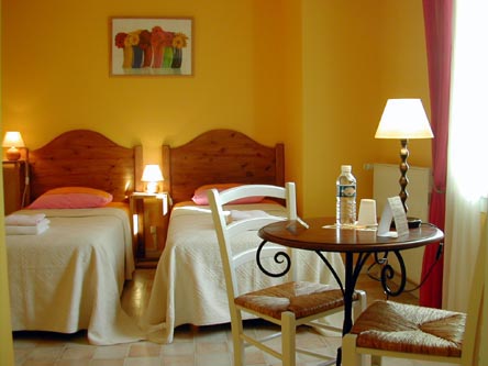 Reservation d'hotel à Estoublon