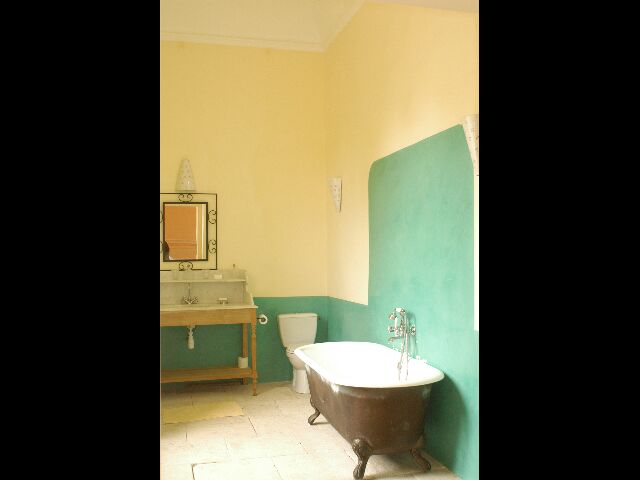 Reservation d'hotel à Sernhac
