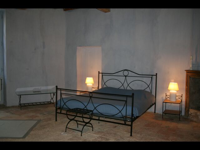 Reservation d'hotel à Sernhac