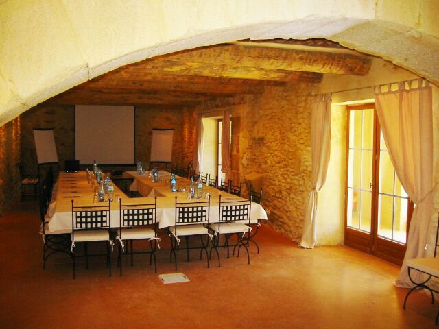 Reservation d'hotel à Sernhac