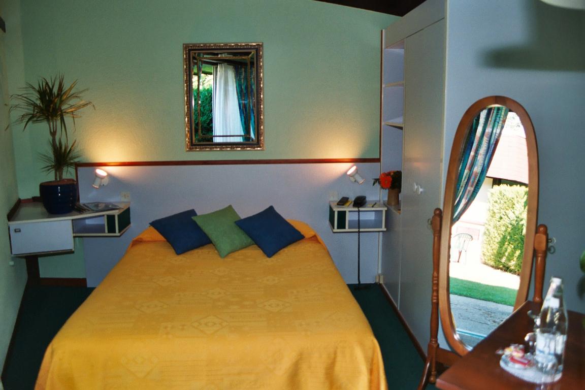 Reservation d'hotel à Escolives-Sainte-Camille