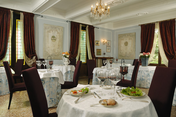 Reservation d'hotel à Châteauneuf-du-Rhône