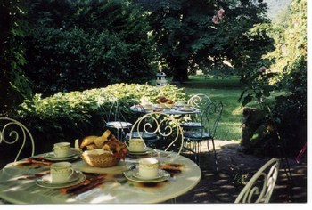 Reservation d'hotel à Saint-Amans-Soult