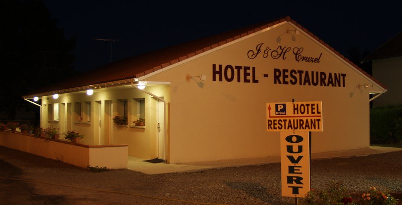 Reservation d'hotel à Maurs