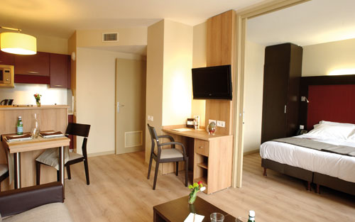 Reservation d'hotel à Montévrain