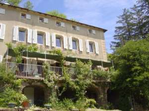 Reservation d'hotel à Camarès
