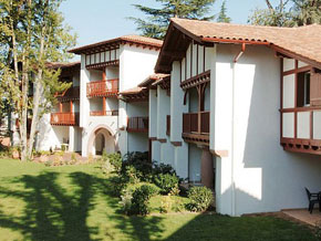 Reservation d'hotel à Uhart-Cize