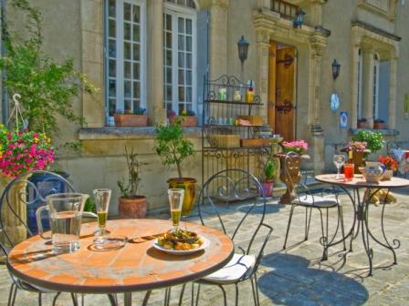 Reservation d'hotel à Violès