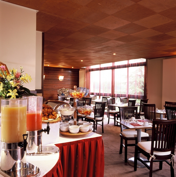 Reservation d'hotel à Lognes