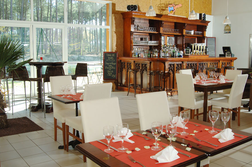 Reservation d'hotel à Bias