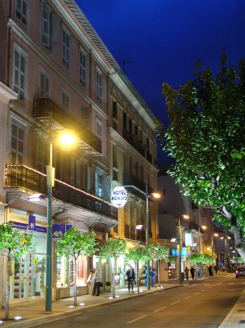 Reservation d'hotel à Menton