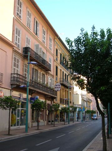 Reservation d'hotel à Menton