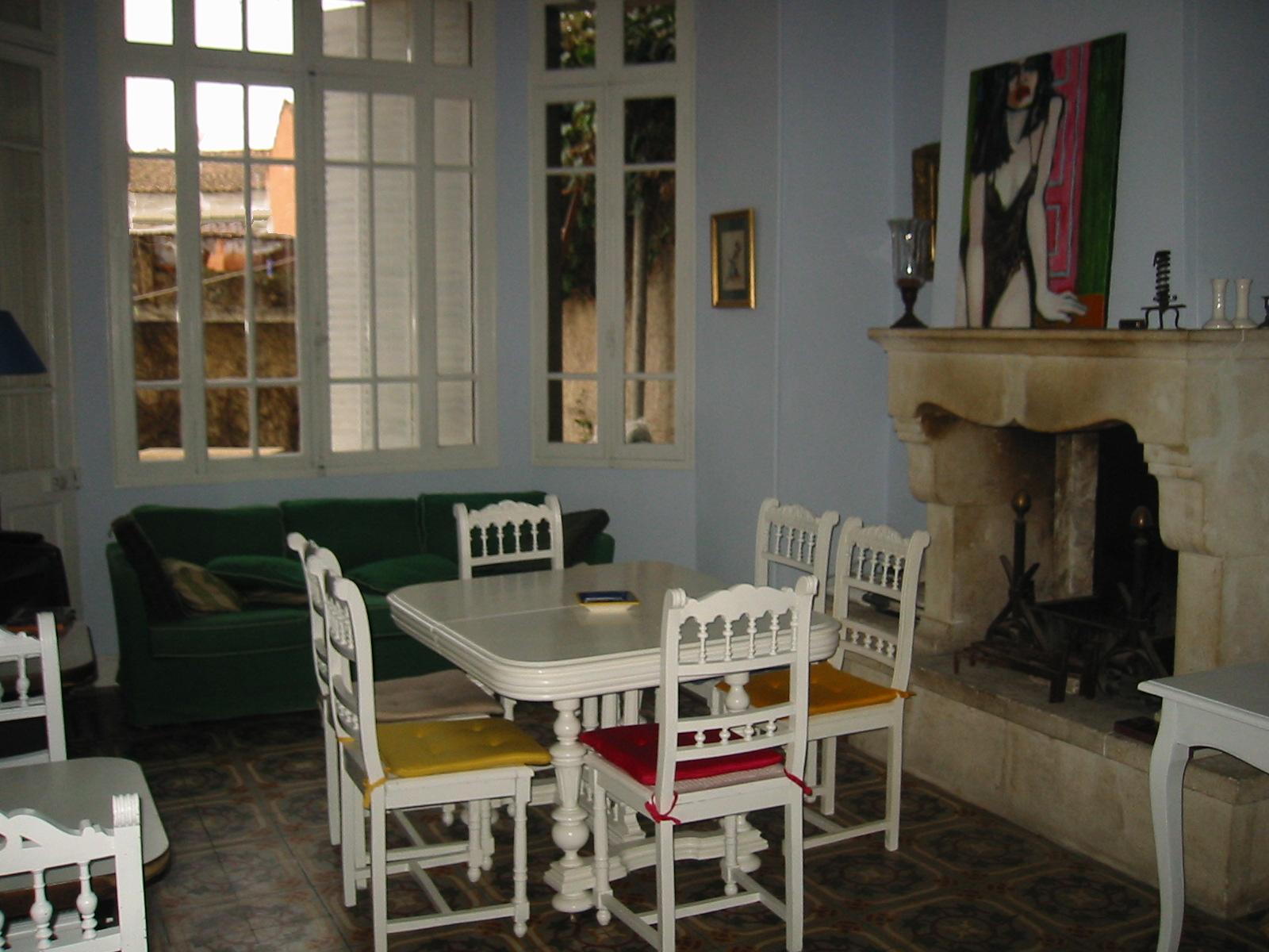 Reservation d'hotel à Montfrin