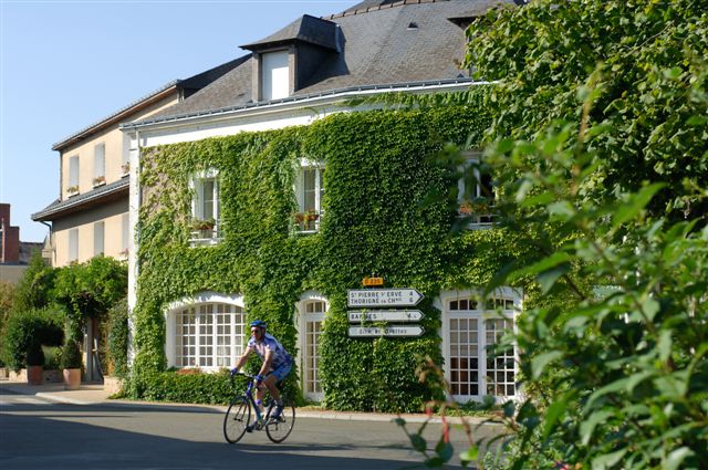Reservation d'hotel à Saulges
