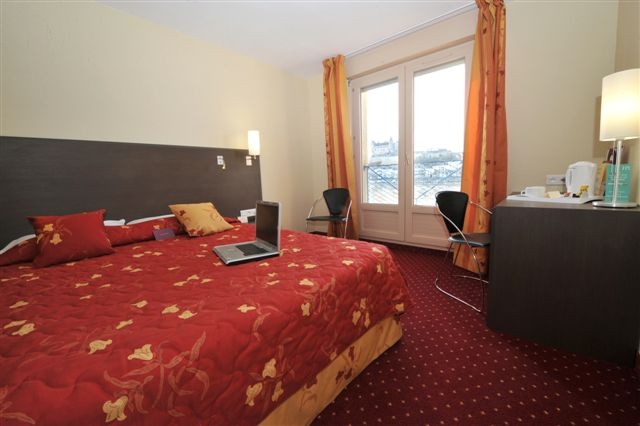 Reservation d'hotel à Saumur